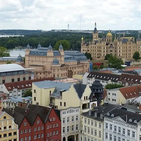 Apartment Familienappartement Im Herzen Schwerins *
